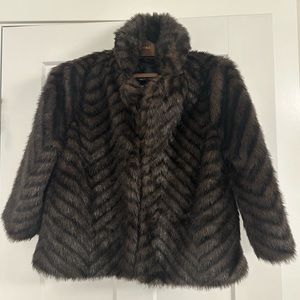 Faux fur crop 3/4 sleeve jacket